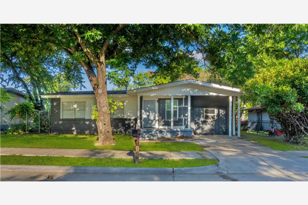 1006 Highland Drive, Arlington