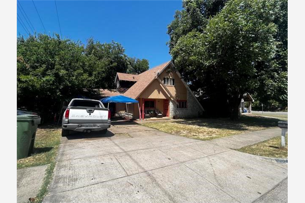 816 Hillcrest Drive, Arlington