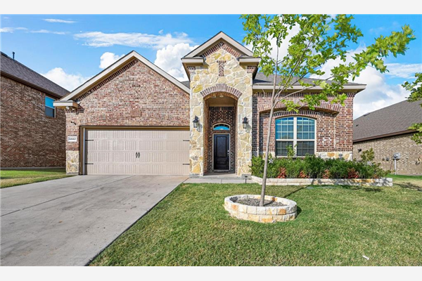 4037 Woodford Drive, Forney
