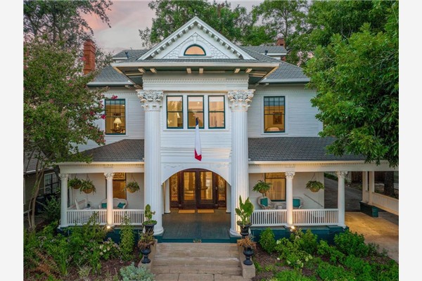 4125 Junius Street, Dallas