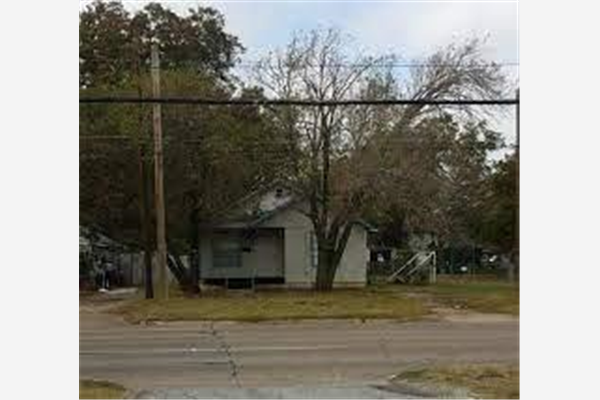 423 3rd Street, Grand Prairie