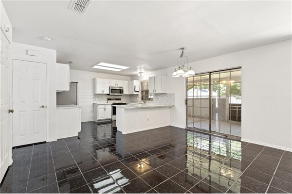 4906 Hibiscus Drive, Arlington