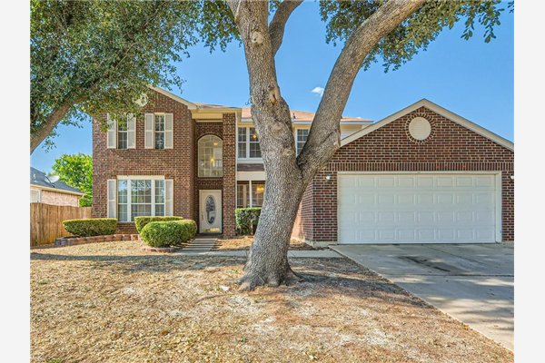 811 Blossomwood Drive, Arlington