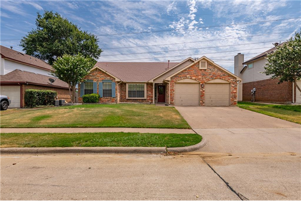 529 Lindly Street, Grand Prairie