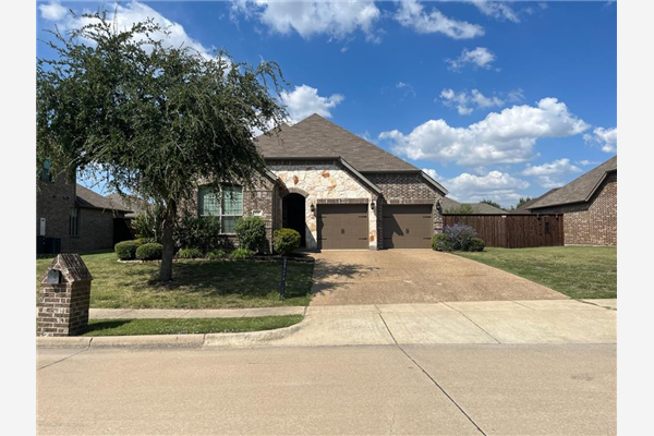 506 Persimmon Trail, Forney