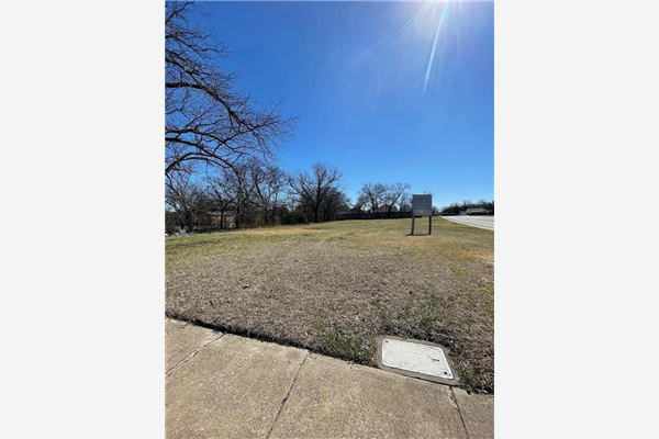 1825 Dalworth Street, Grand Prairie