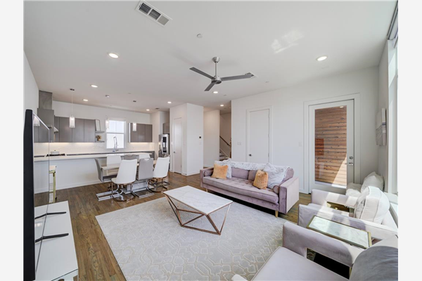 2304 N Carroll Avenue, Dallas