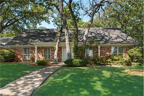 3109 Woodford Drive, Arlington