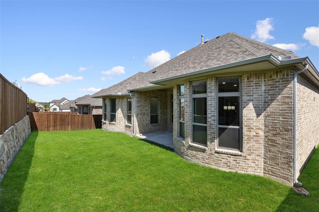 919 Hunters Creek Drive