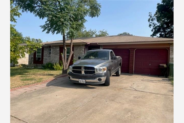 1202 Harvest Hill Lane, Arlington