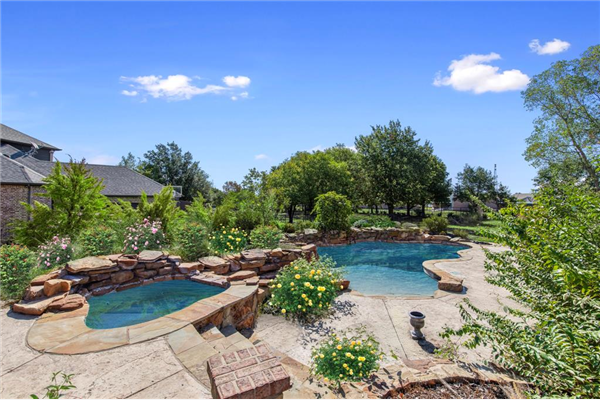 213 King Ranch Road, Southlake