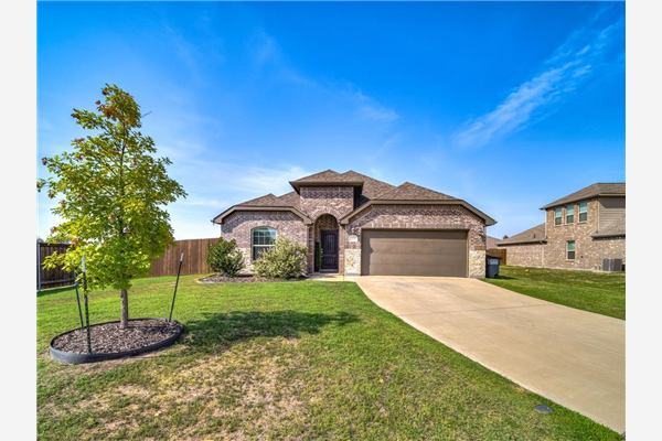 103 Mesa Verde Court, Forney