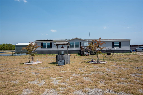 7486 Star Trail, Crandall