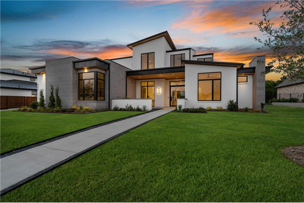 728 Stacy Drive, Southlake