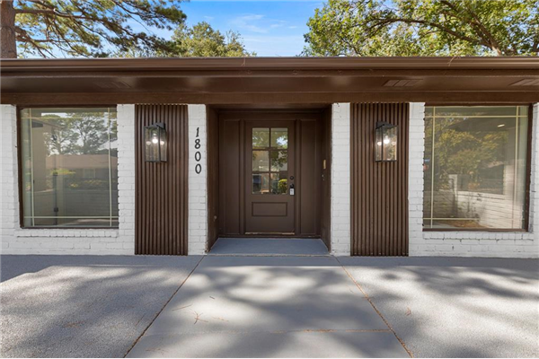 1800 Bois D Arc Drive, Arlington