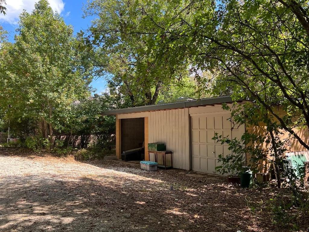 7904 Green Valley Drive
