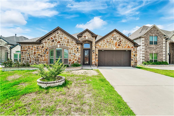 7170 Fuego Drive, Grand Prairie