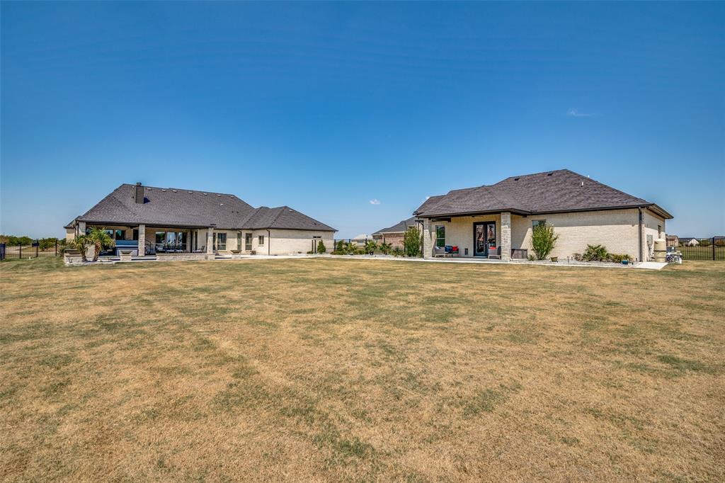 2515 Wincrest Drive