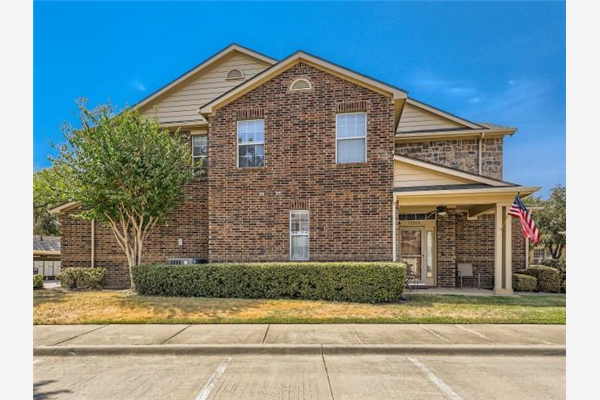 2204 Canterbury Park Drive, Grand Prairie