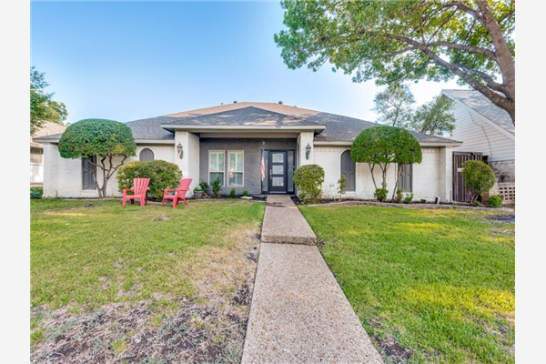 7815 Scotia Drive, Dallas