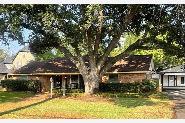 6115 Calender Road, Arlington
