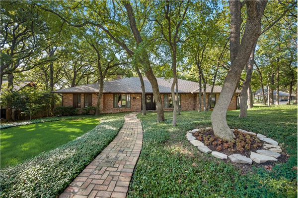 2101 Adams Drive, Arlington