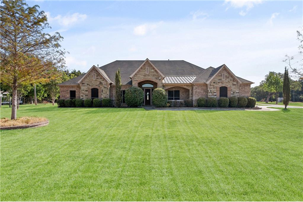 1000 Mccampbell Road, Mansfield