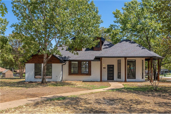 3581 Mercury Drive, Grapevine
