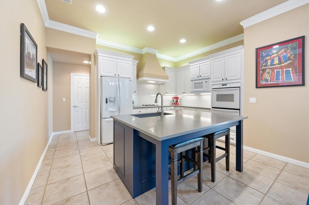 7929 Green Valley Drive