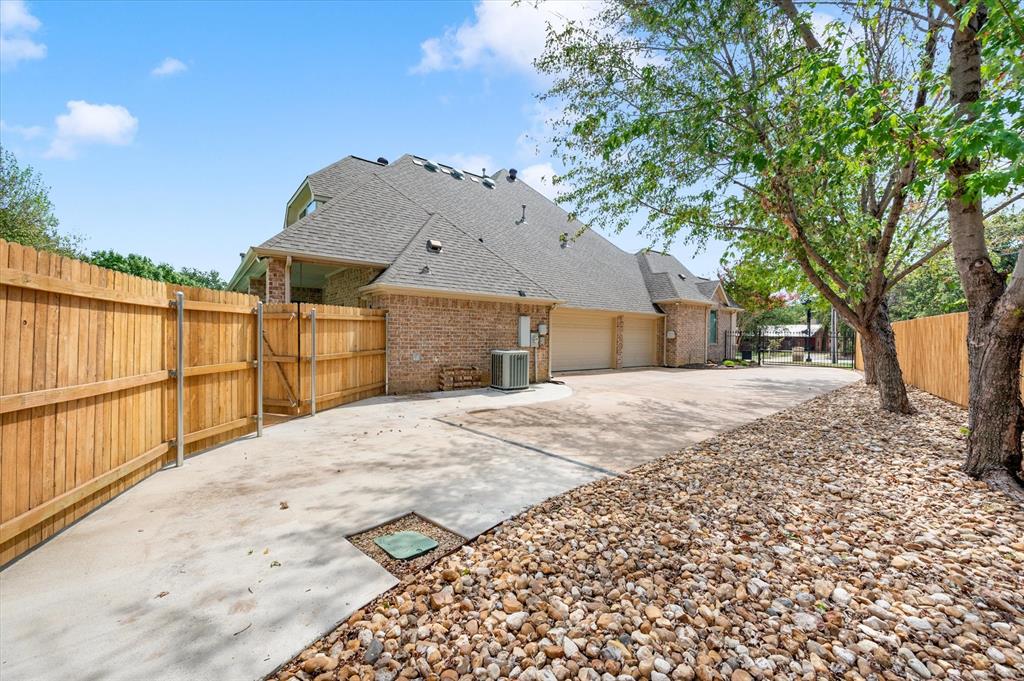 7929 Green Valley Drive