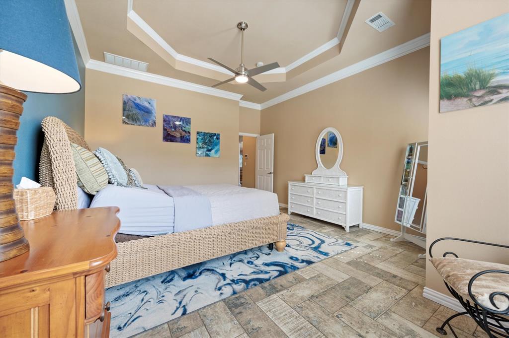 7929 Green Valley Drive