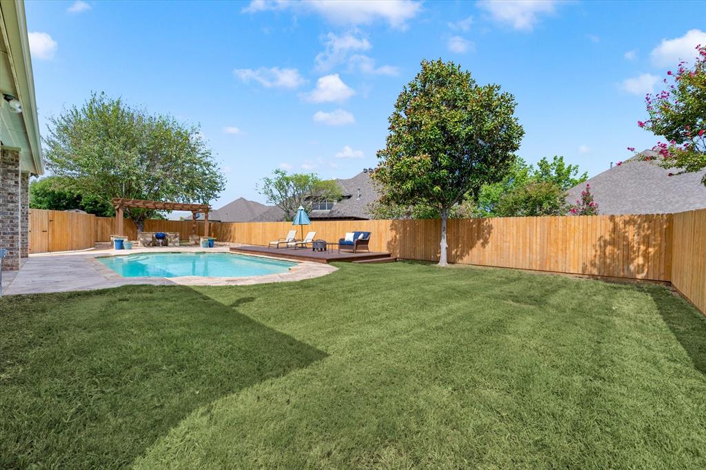 7929 Green Valley Drive