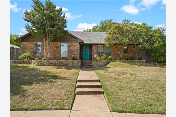 4000 La Paz Court, Plano