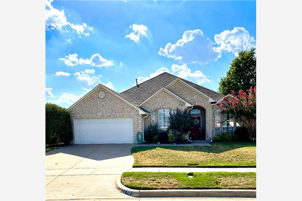 1210 Carina Drive, Arlington