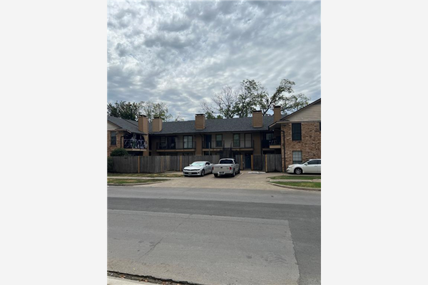 1603 N Garrett Avenue, Dallas