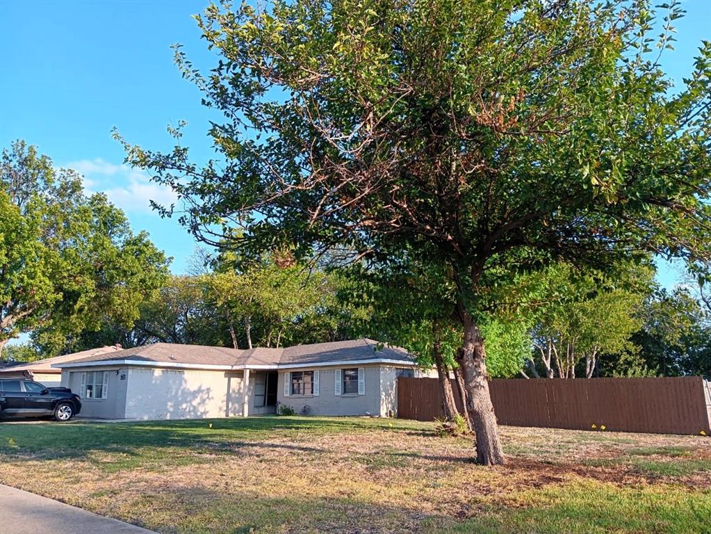 2714 Posey Drive