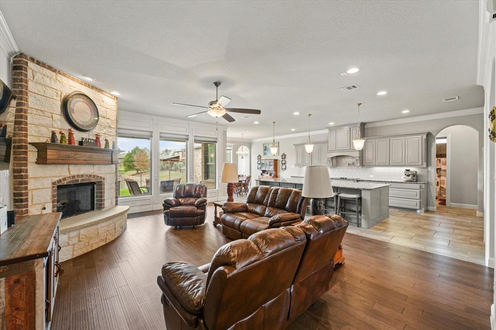 7821 Bentley Drive