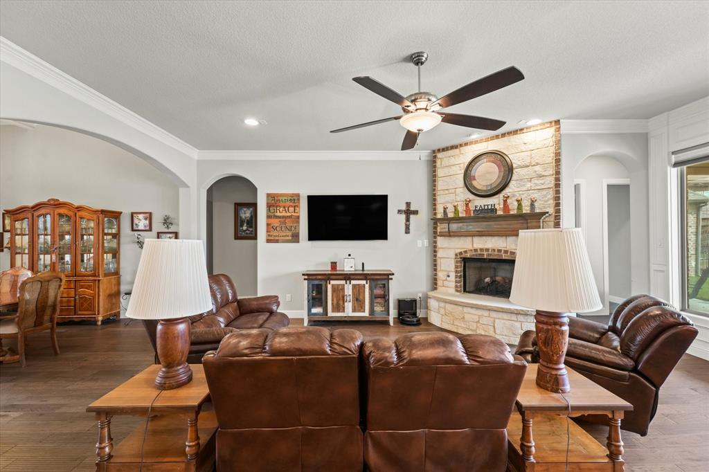 7821 Bentley Drive