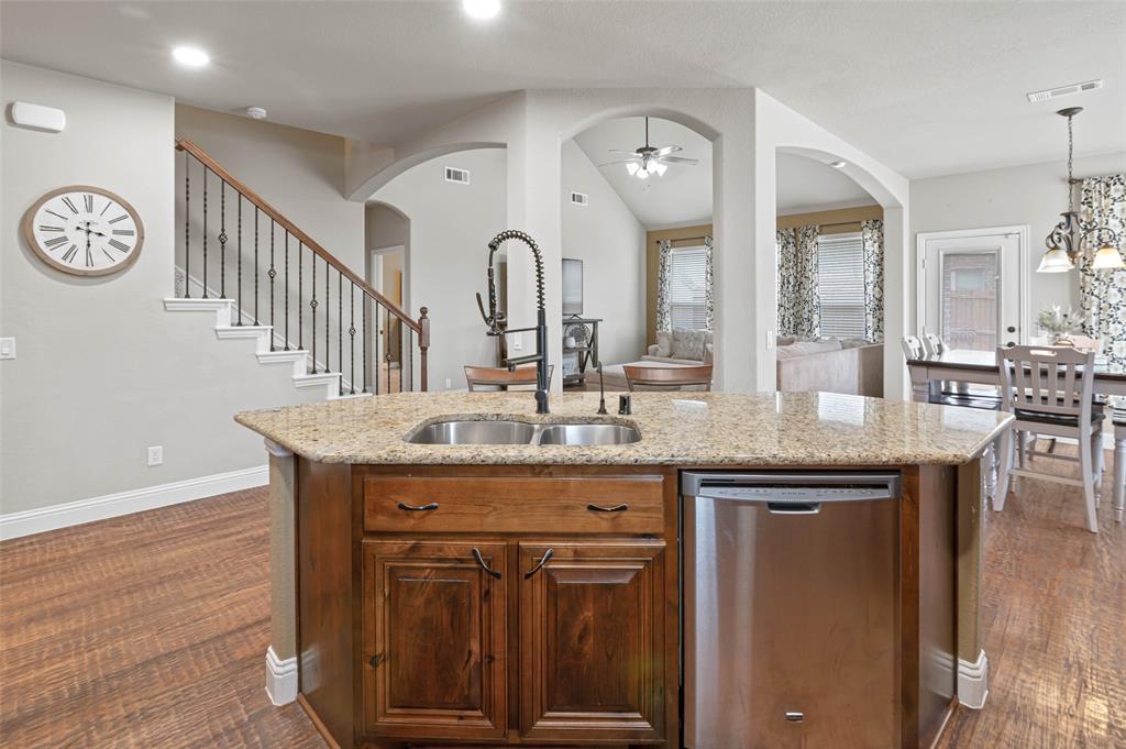 4200 Oak Bluff Road