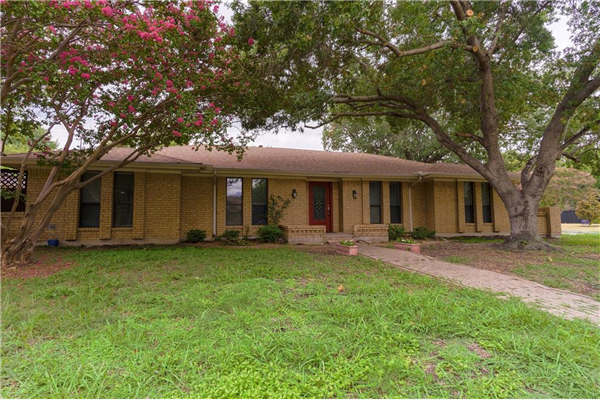 2421 Maple Leaf Drive, Plano