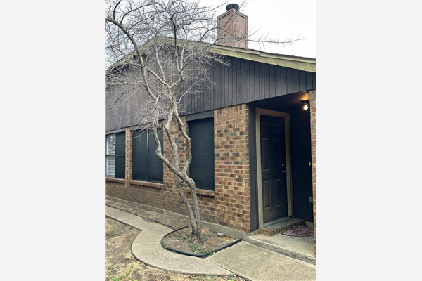 3050 Gregory Lane, Grand Prairie