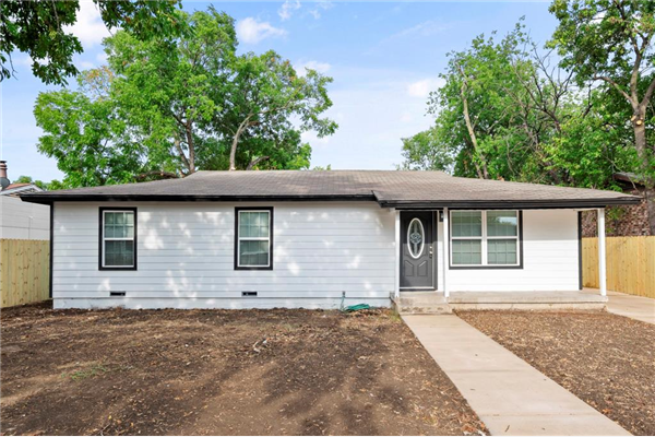 718 Pangburn Street, Grand Prairie