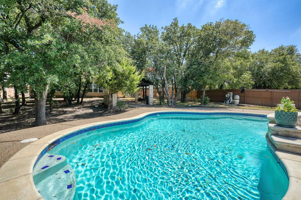 2812 Pinnacle Drive