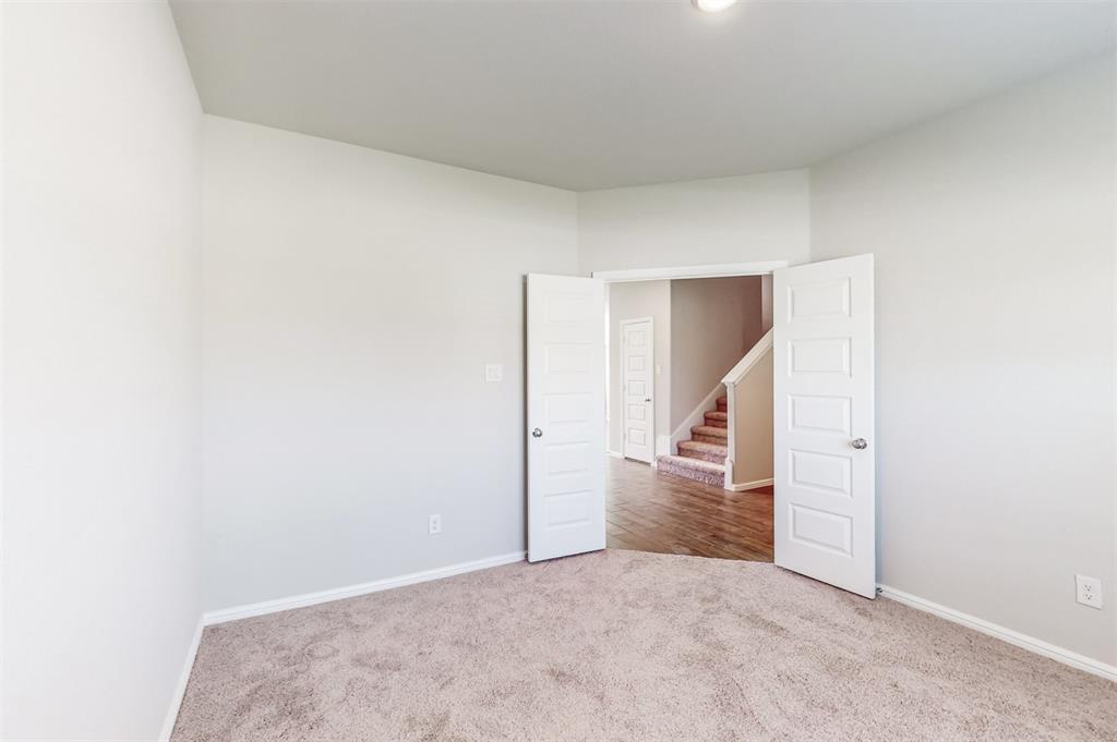 1316 Fox Glen Trail