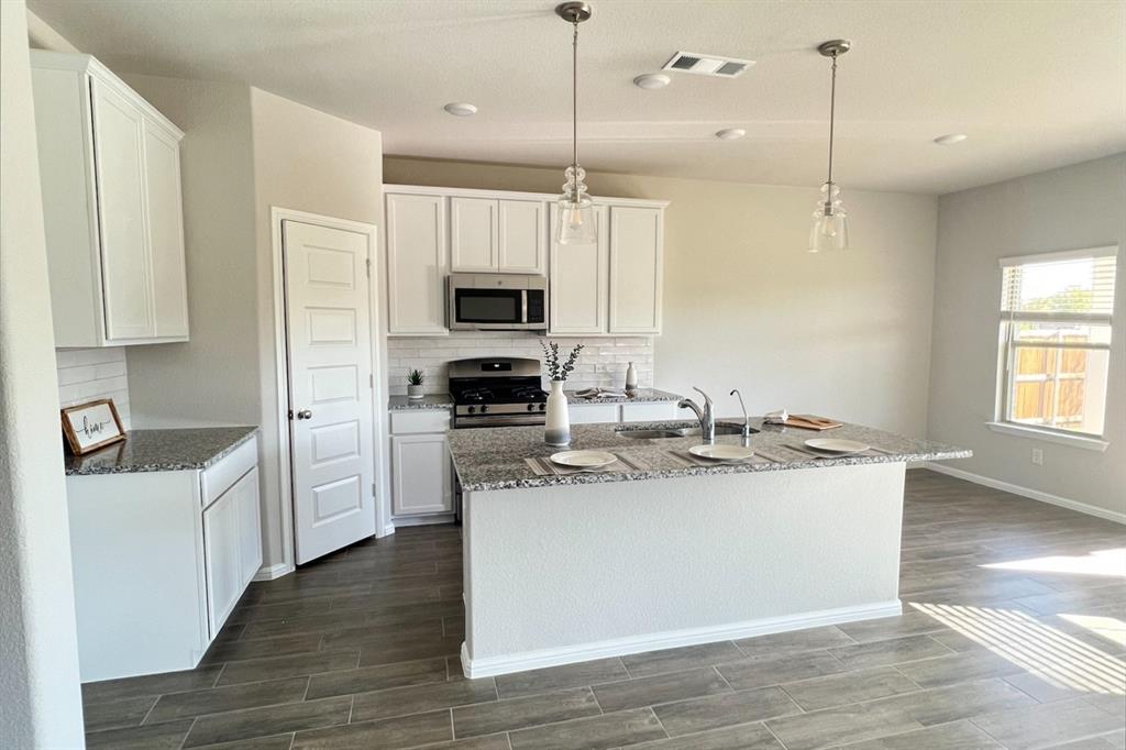 1316 Fox Glen Trail