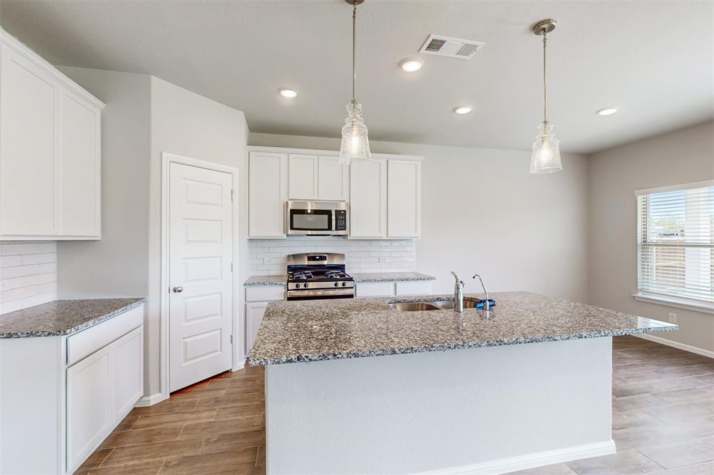 1316 Fox Glen Trail