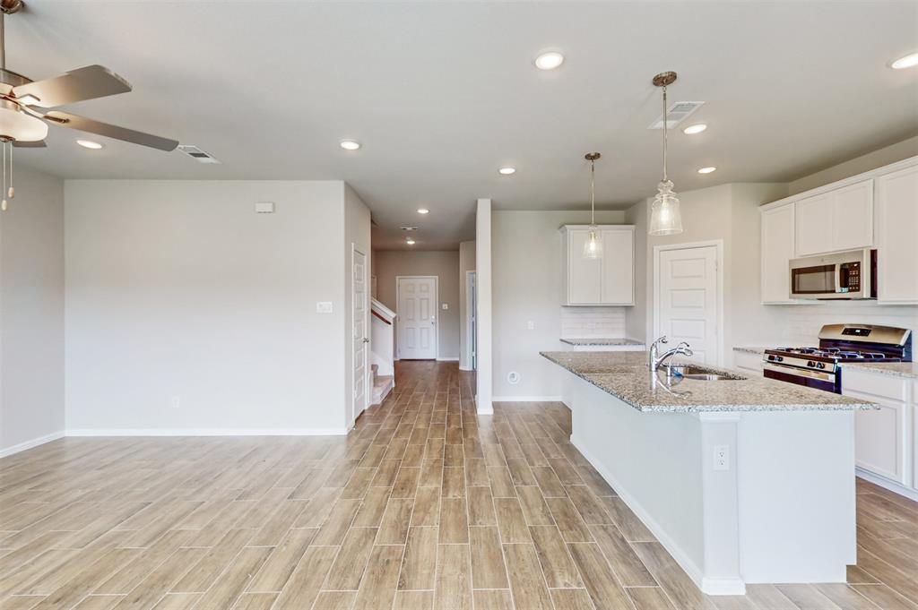 1316 Fox Glen Trail