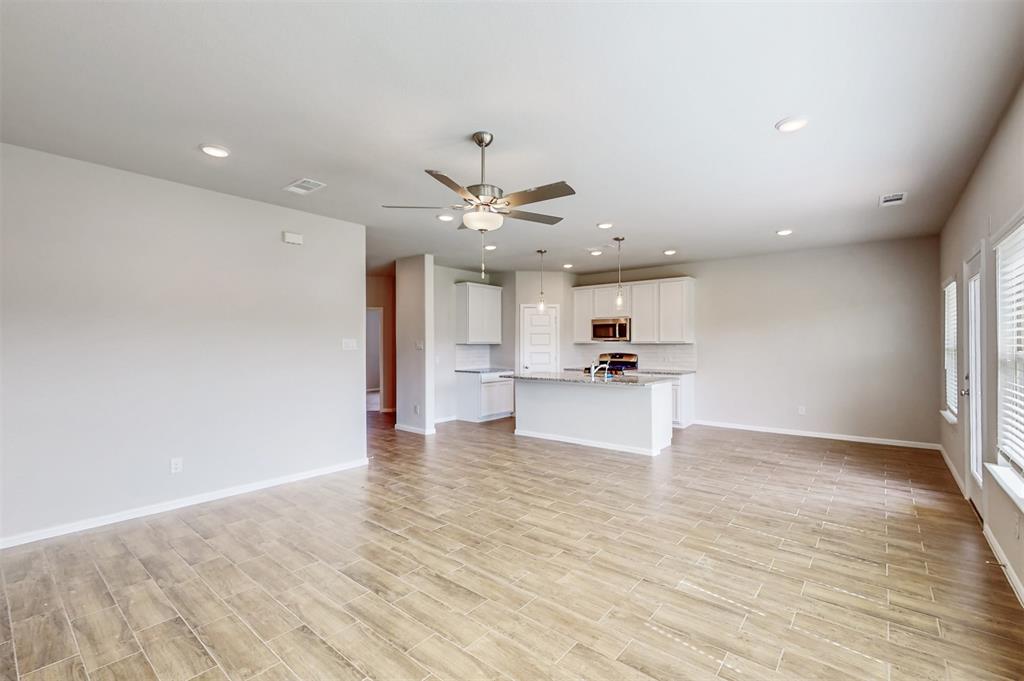 1316 Fox Glen Trail