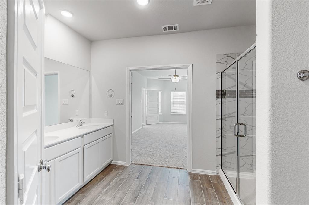 1316 Fox Glen Trail