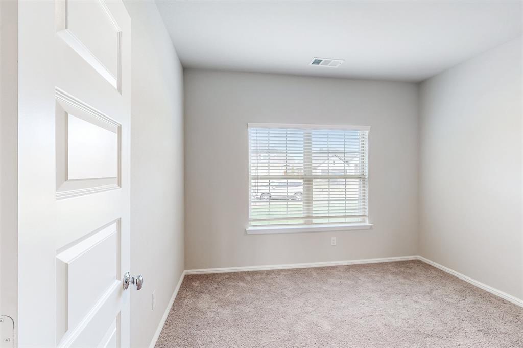 1316 Fox Glen Trail